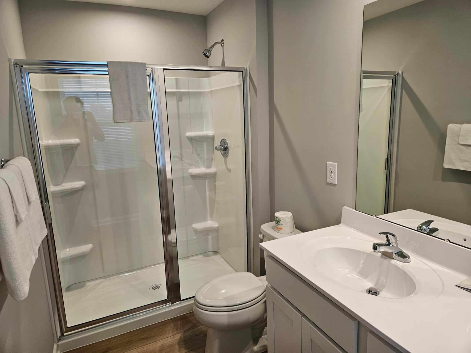 Stay Vacation Homes Ниагара-Фолс Номер фото