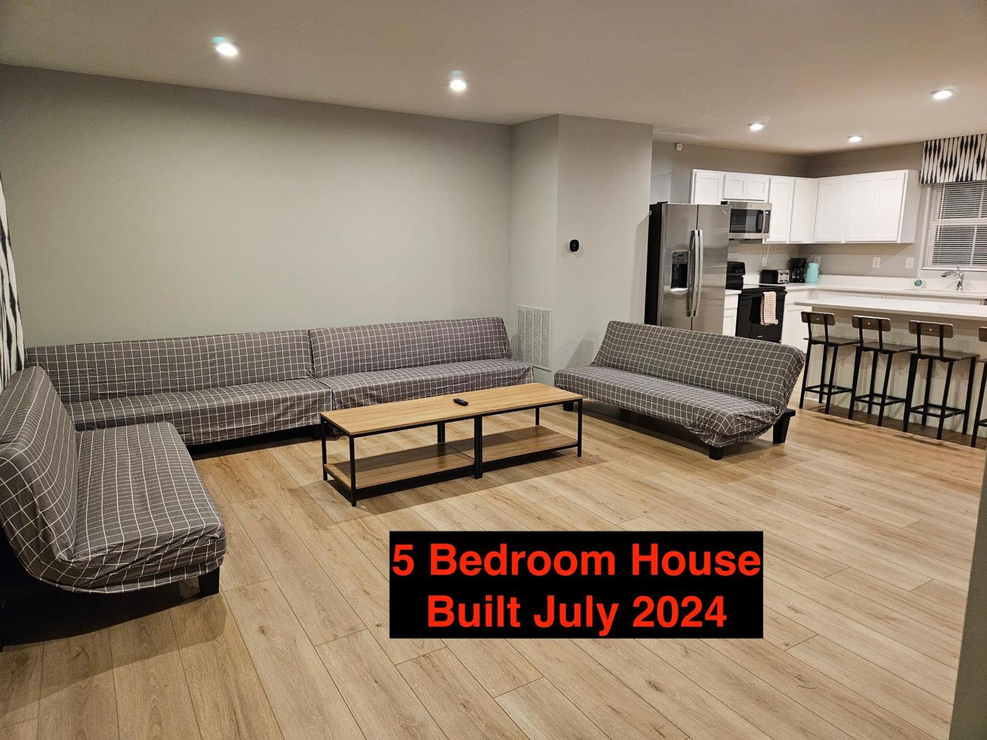 Stay Vacation Homes Ниагара-Фолс Экстерьер фото